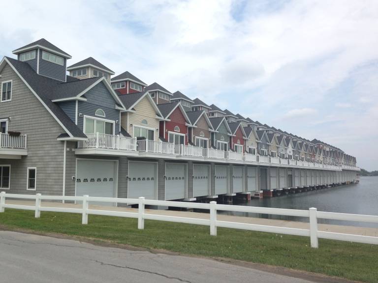 House  Alexandria Bay
