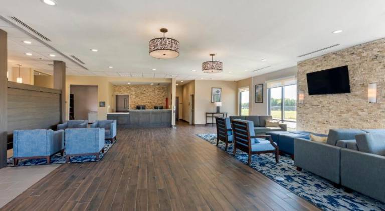 Comfort Inn & Suites Balch Springs SE Dallas