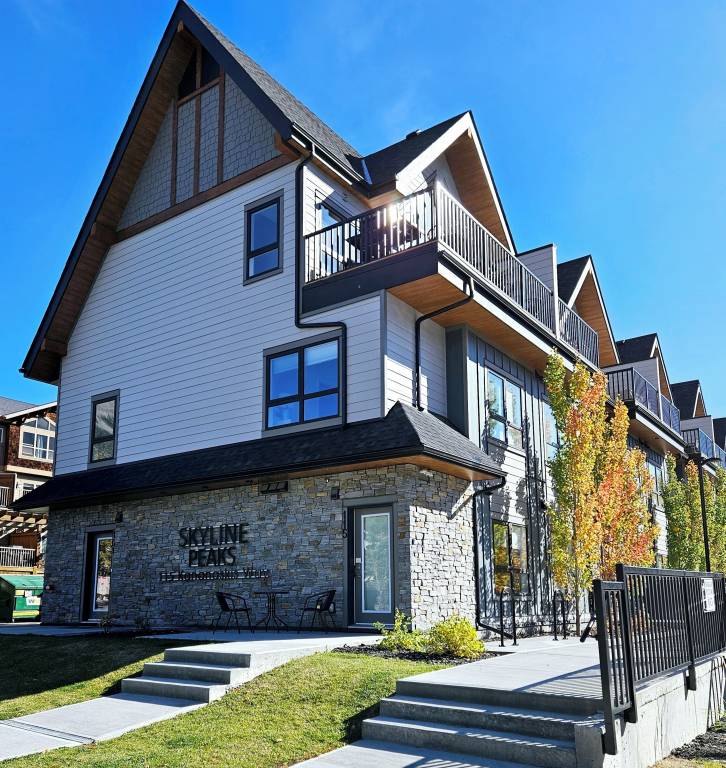 House  Canmore
