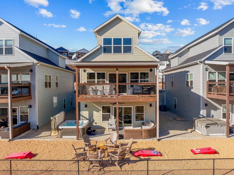 House with jacuzzi, pool & barbeque — photo 5