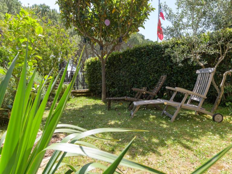 Fully equipped house with yard, grill & patio | Nature view | Pets allowed — photo 4