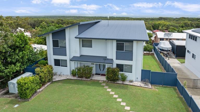 House Rainbow Beach
