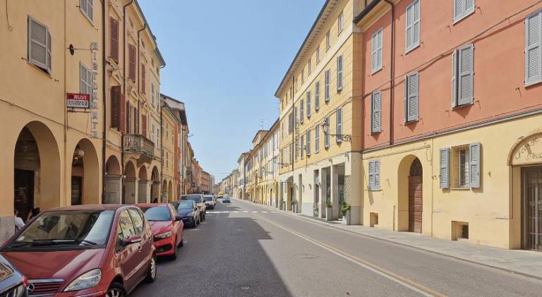 Alle Porte Del Centro - Guest House - Reggio Emilia - Ingresso Centro Storico - Parcheggio Gratuito — photo 3