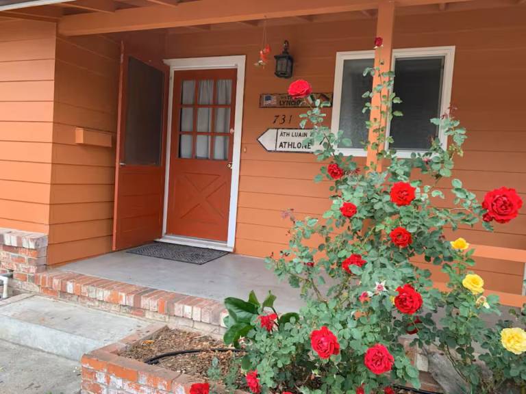 Vacation home with garden in Sonoma, CA