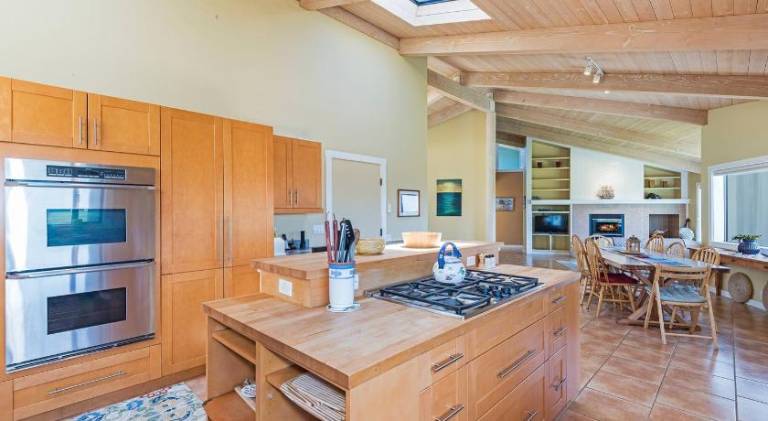 Lovely vacation home with pool | Beach nearby | Pet-friendly — photo 5