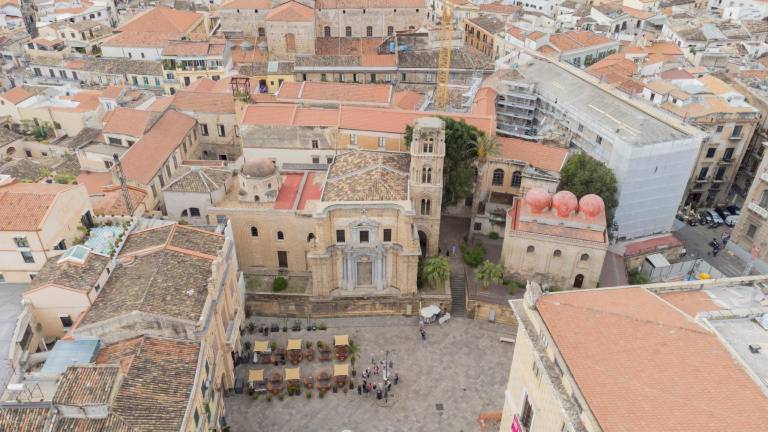 Palazzo Valguarnera - Suites & Luxury Apartments in Palermo