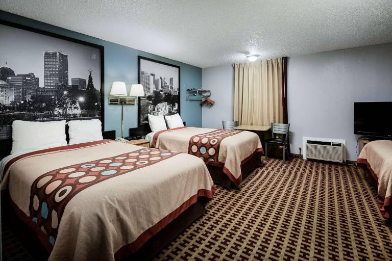 Super 8 By Wyndham Elk City — photo 2