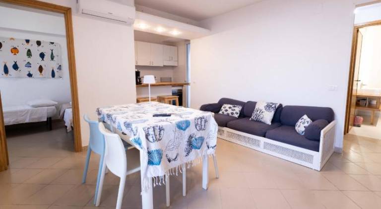 Holiday apartment with terrace — photo 2