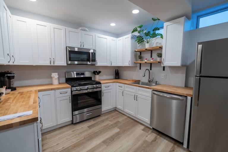 Apartment  Beverly