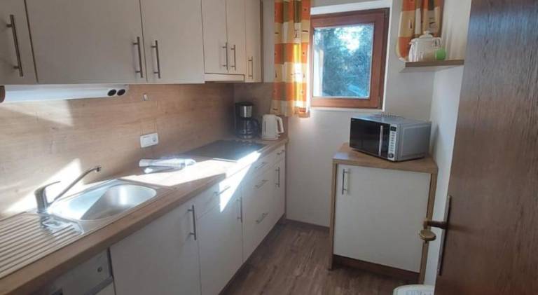 Apartment with barbeque & garden — photo 4