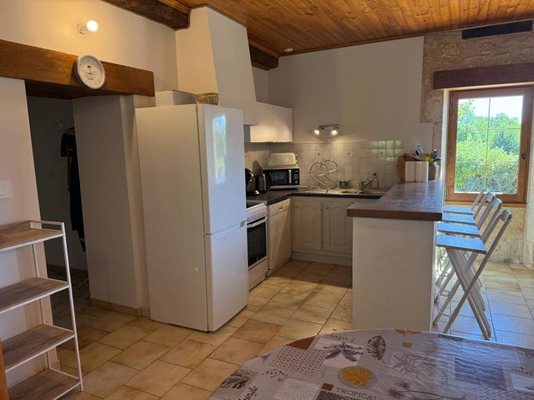 Gite with private pool, BBQ & garden | Lake view — photo 5