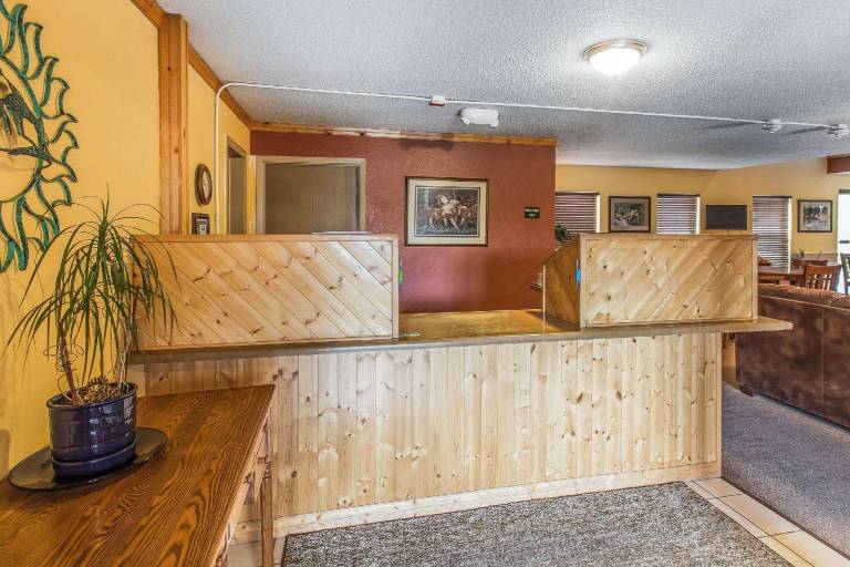 Rodeway Inn Rifle — photo 5