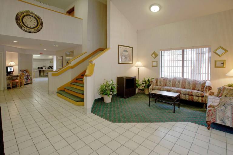 Americas Best Value Inn Addison Dallas — photo 2