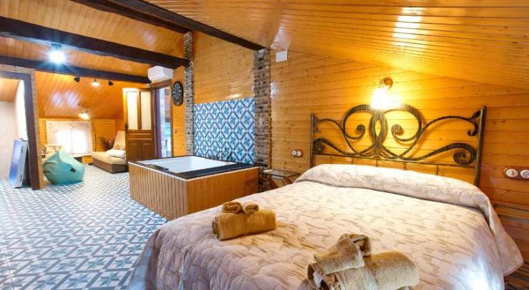 Beautiful house with grill, terrace & hot tub | Pets are welcome in Cuenca