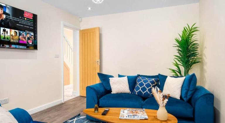 Vacation home with garden in Birmingham