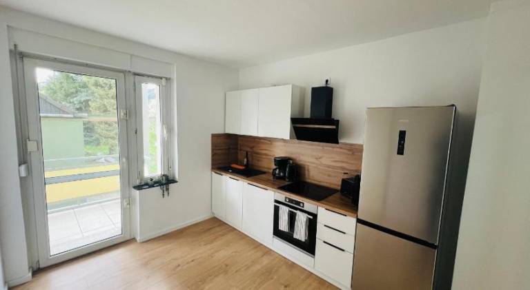 Rental apartment with BBQ & patio — photo 4