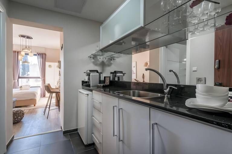Rental apartment | Next to Church of the Holy Sepulchre | Good for workation — photo 3