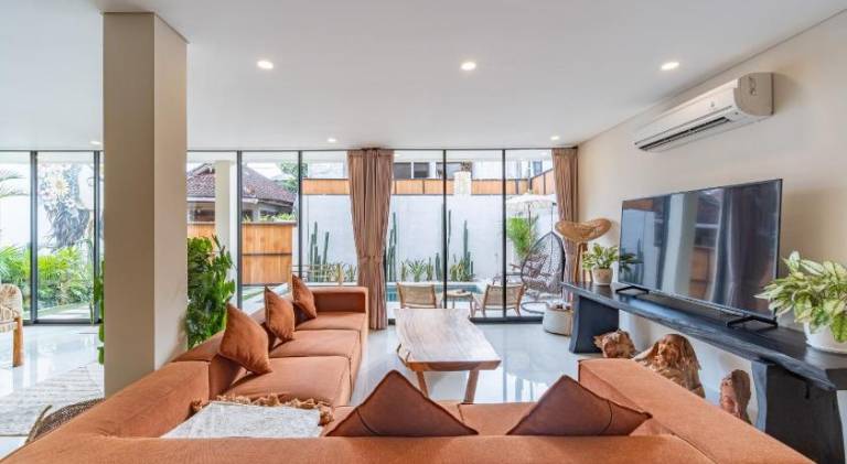 Villa with pool | Pets allowed — photo 3