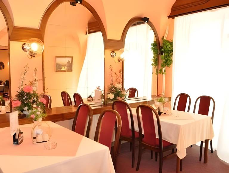 Nobiles hotel Sternberk — photo 2