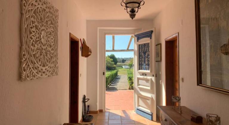 Ample house with barbeque, private pool & garden | Pets allowed — photo 3