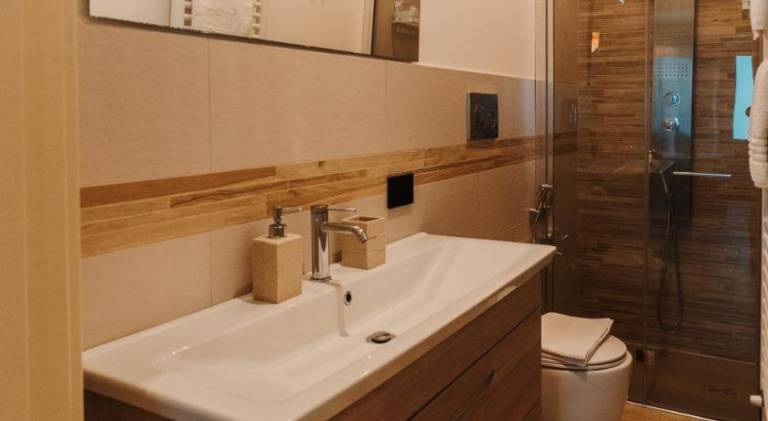 Pleasant vacation home with patio | Close to Florence Cathedral | Pet-friendly — photo 2