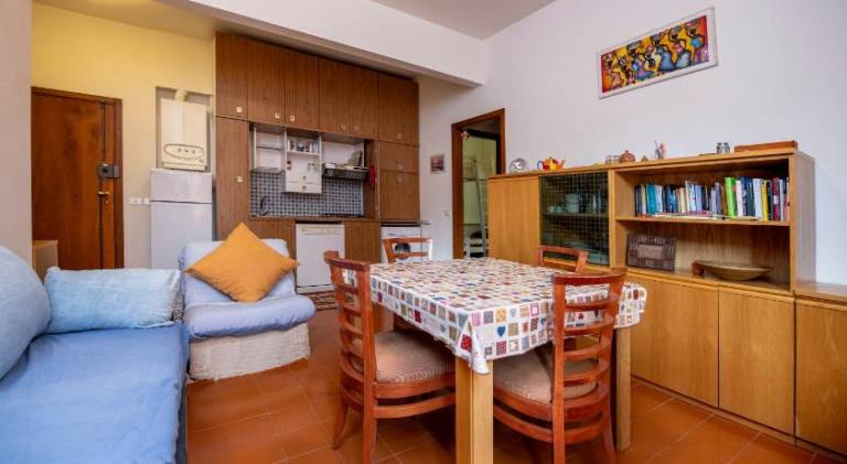 Holiday apartment with 2 rooms for 6 persons — photo 4