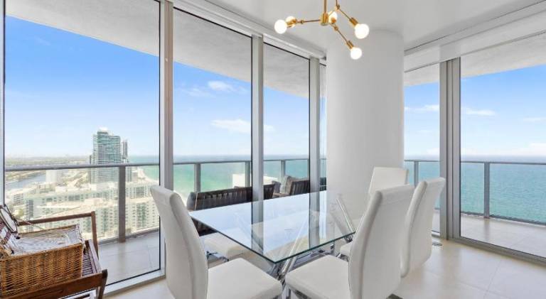 Dreamy Beachside Living - Direct Oceanview 2BR 2BA for the Perfect Escape — photo 4