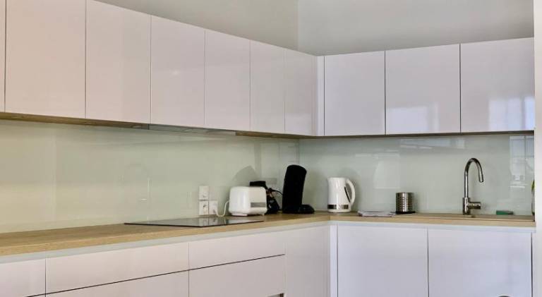 Pleasant apartment with patio | Pet-friendly — photo 4
