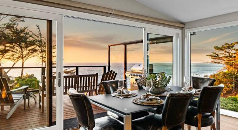 Entire Private Coastal Retreat - Spectacular Ocean Views wHot Tub — photo 3