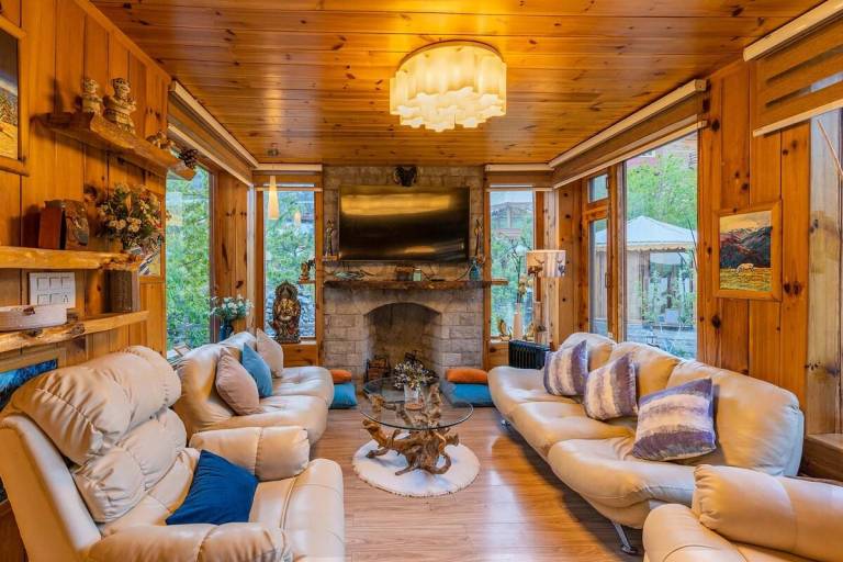 ChaletShanagManali- 4 BR Chalet — photo 5