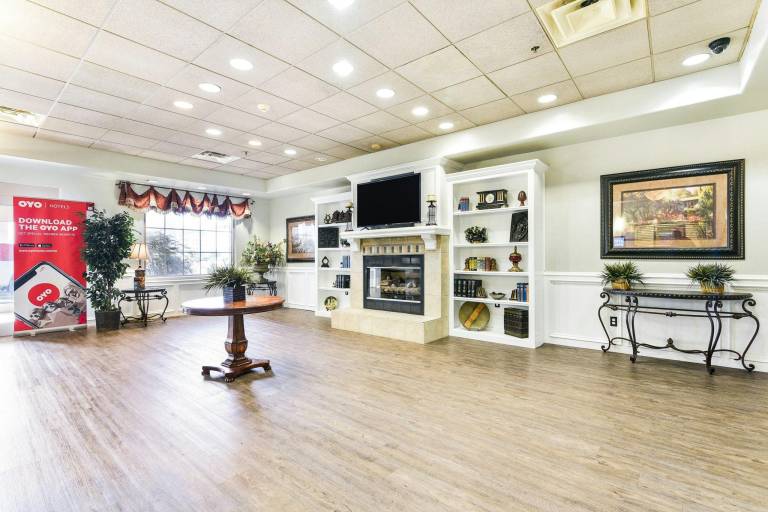 OYO Townhouse Oklahoma City Airport — photo 4