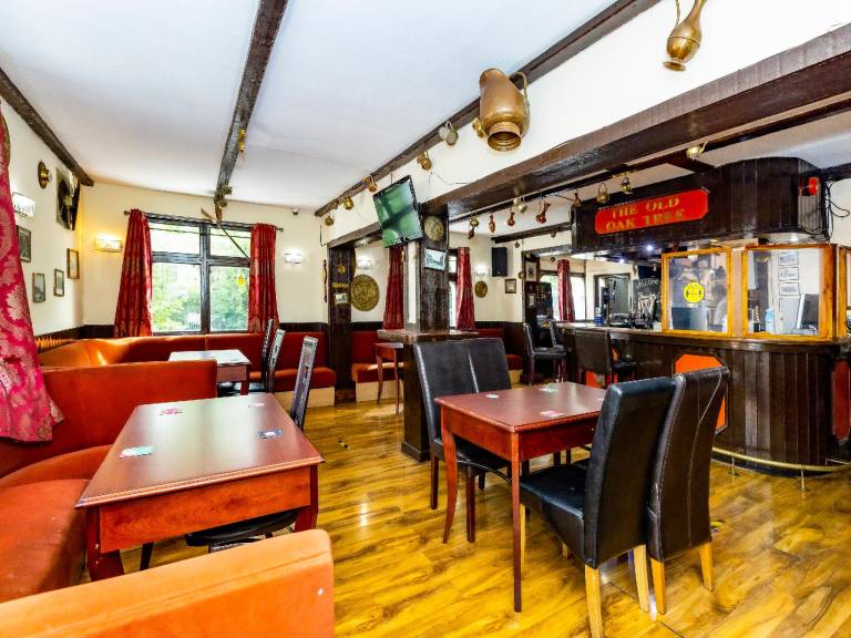 Old Oak Tree Inn — photo 2