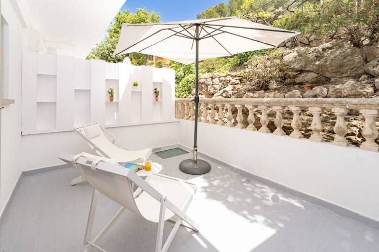 Hostel  Cala Sant Vicenç