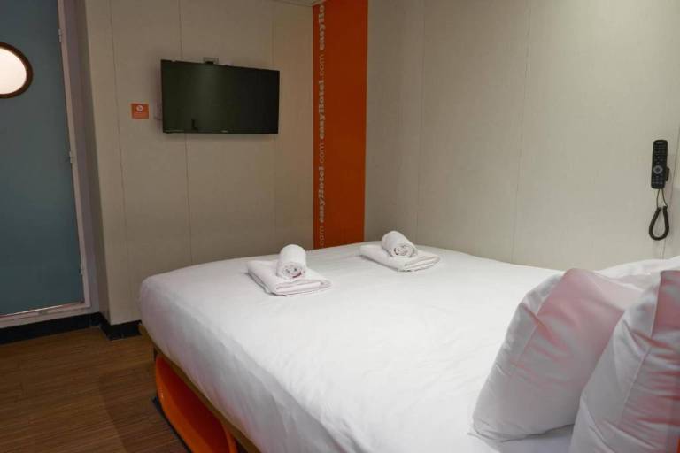 Standard Double Room No Window