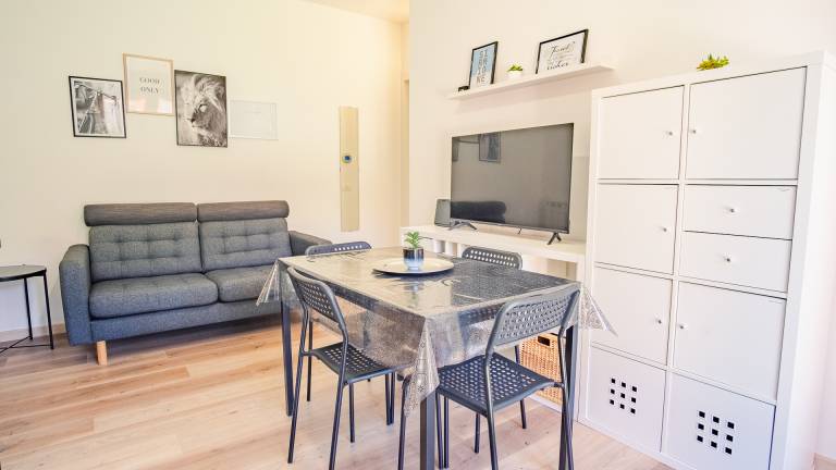 Apartment with yard | Garden view — photo 3