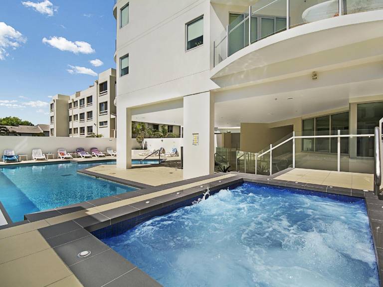 Aqua Vista Resort