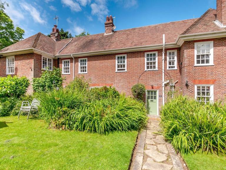 Cottage Deal