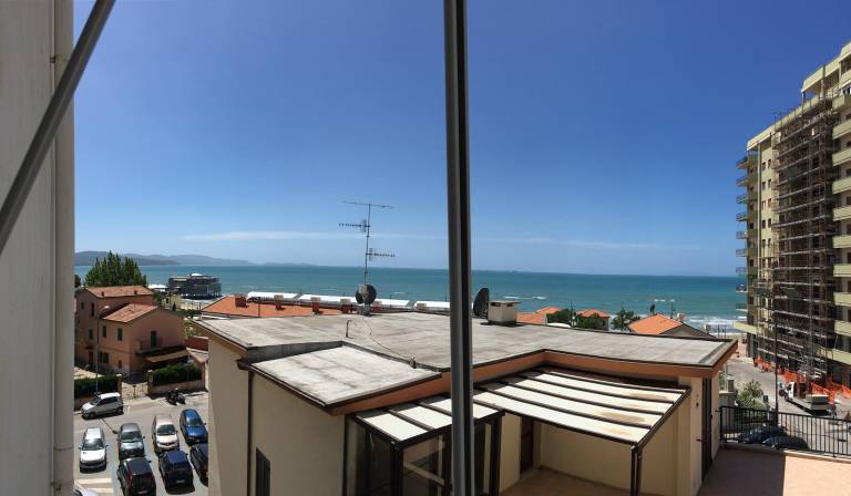 Children-friendly beautiful rental apartment with terrace | Close to the beach | Pets are welcome — photo 3
