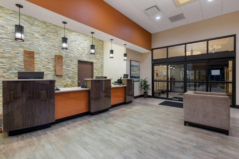 Best Western Plus North Platte Inn & Suites — photo 4