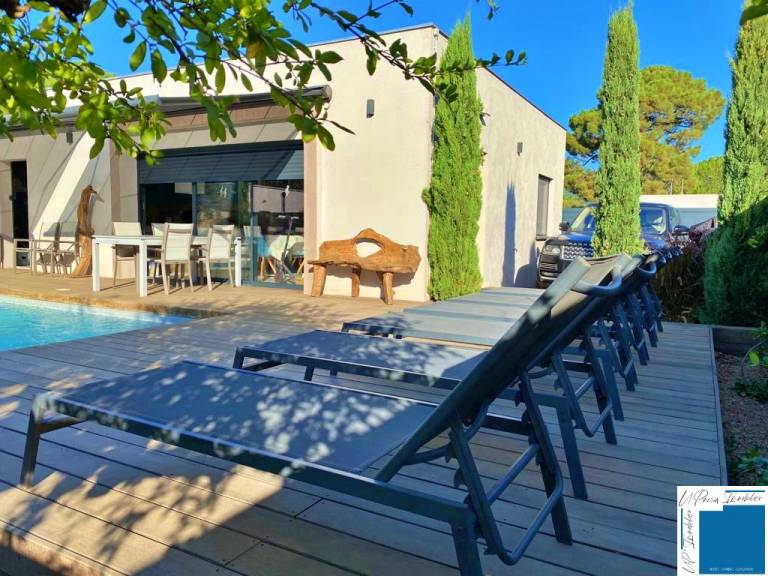 Child-friendly lovely villa with private pool, garden & patio | Pool view | Dogs allowed — photo 3