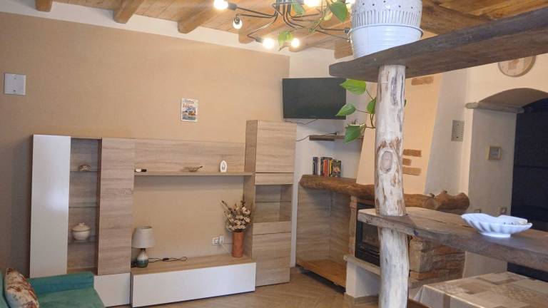 Rental apartment with patio & fast internet | Mountain view | Dogs allowed — photo 2