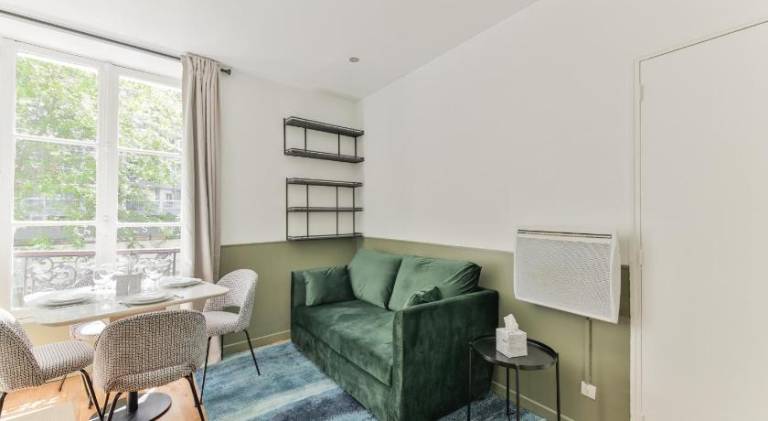 Apartment with 1 room for 4 persons in Pantin