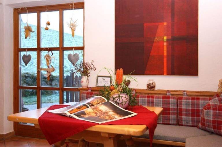 Holiday apartment with BBQ & garden — photo 3