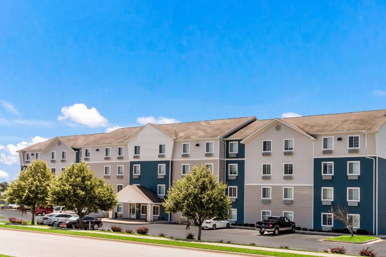 Extended Stay America Select Suites - Fayetteville in Sanford, NC