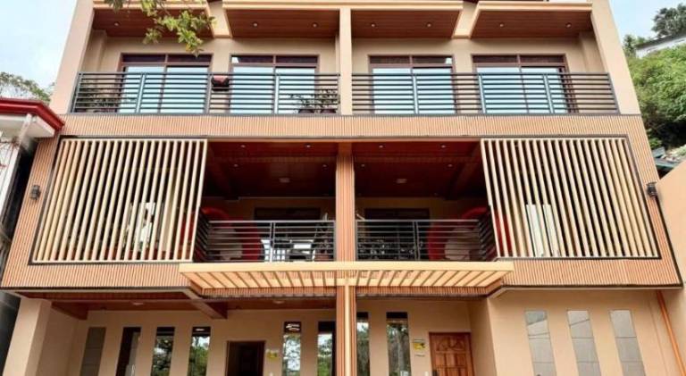 House with 4 rooms for 15 persons in Baguio