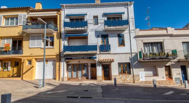 Rental apartment with patio in Calella