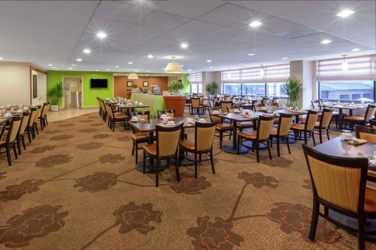 Hilton Garden Inn Pittsburgh University Place — photo 4