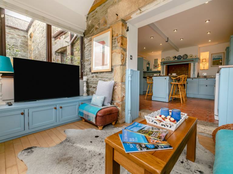 Family-oriented cottage with BBQ & garden | River view | Beach nearby | Dogs allowed — photo 3