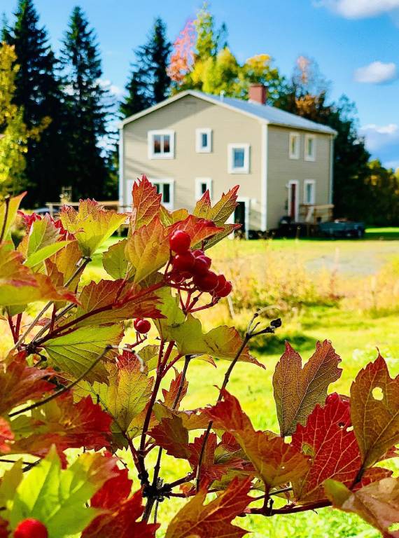 Villa am See mit holzbeheiztem Whirlpool und Sauna