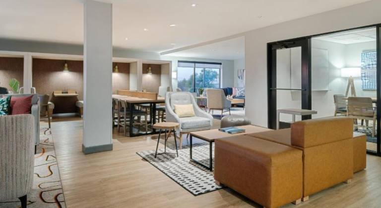 Atwell Suites Kansas City Airport By IHG — photo 3